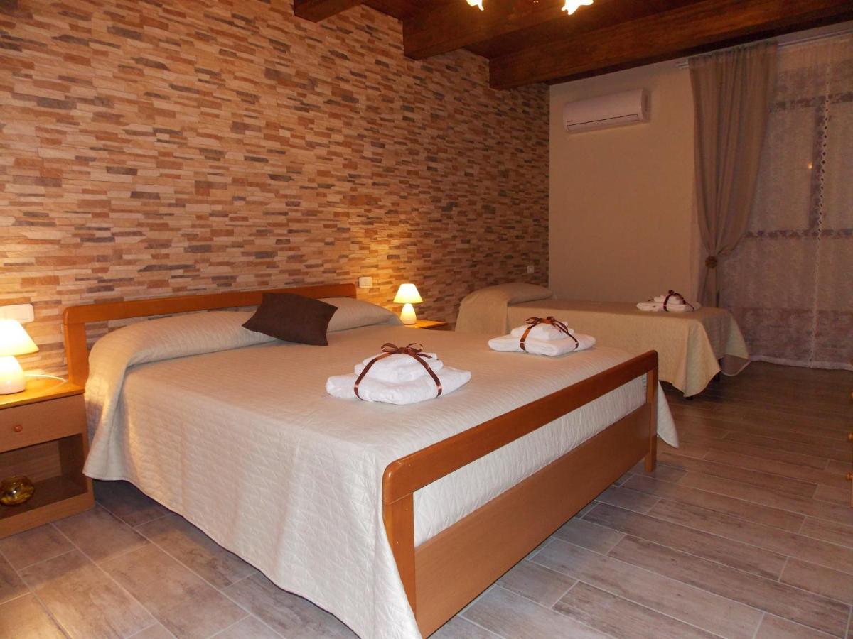 Il Vicoletto Bed and Breakfast Frascineto Eksteriør billede