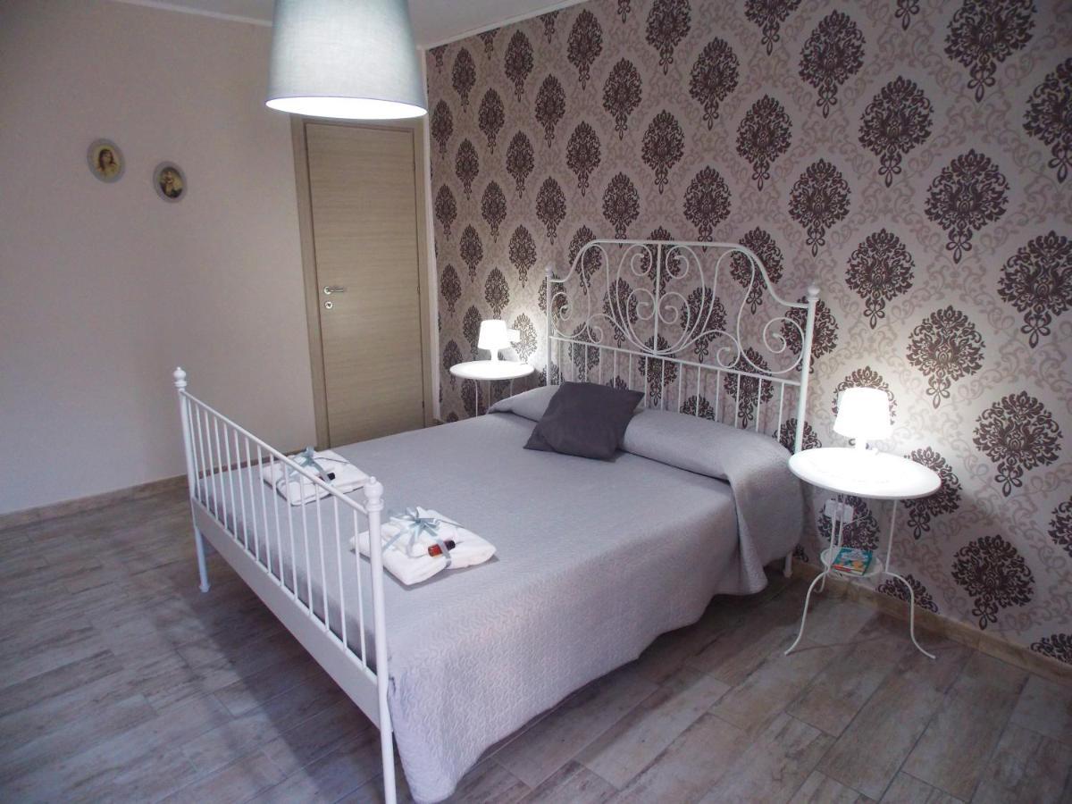 Il Vicoletto Bed and Breakfast Frascineto Eksteriør billede