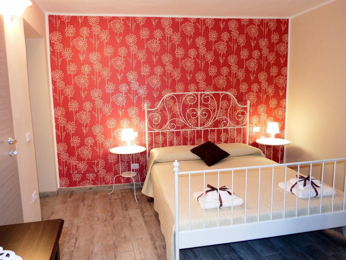 Il Vicoletto Bed and Breakfast Frascineto Eksteriør billede