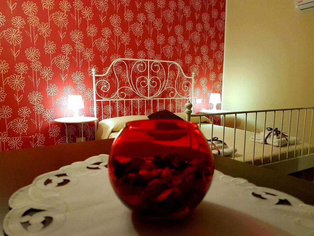 Il Vicoletto Bed and Breakfast Frascineto Eksteriør billede